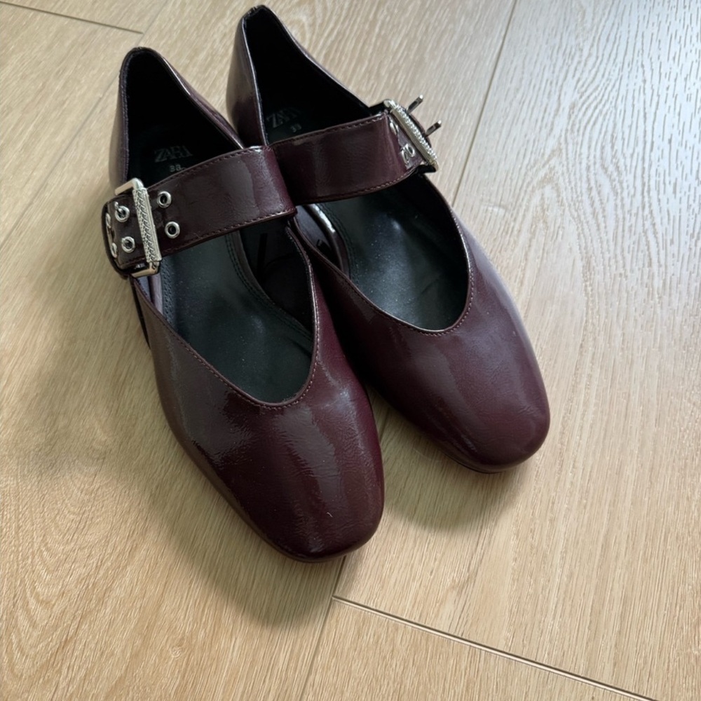 Zara Burgundy Mary Jane Flats